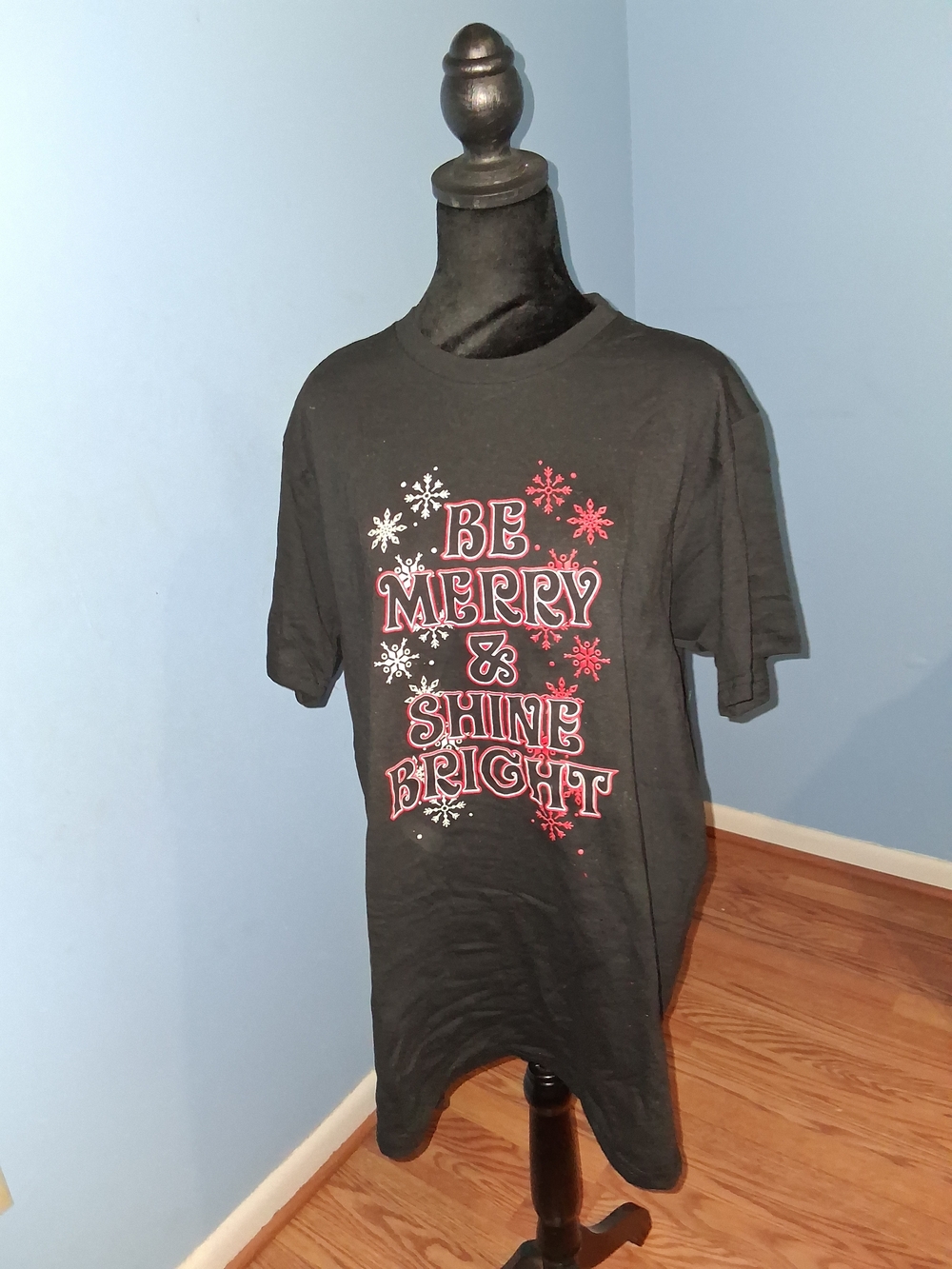 🖤❤️🤍 NWT Womens Be Merry & Shine Bright Black Holiday Graphic Tee Milltex XL
